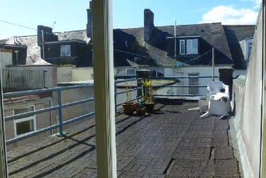 7 bed house, Hill park crescent, North hill, Plymouth, PL48JW - Image 3